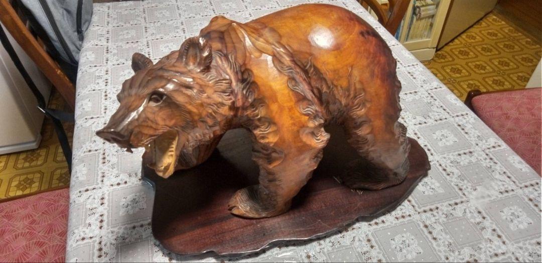 木彫りの熊 置物 　★美品　★一点物　bear wood carving