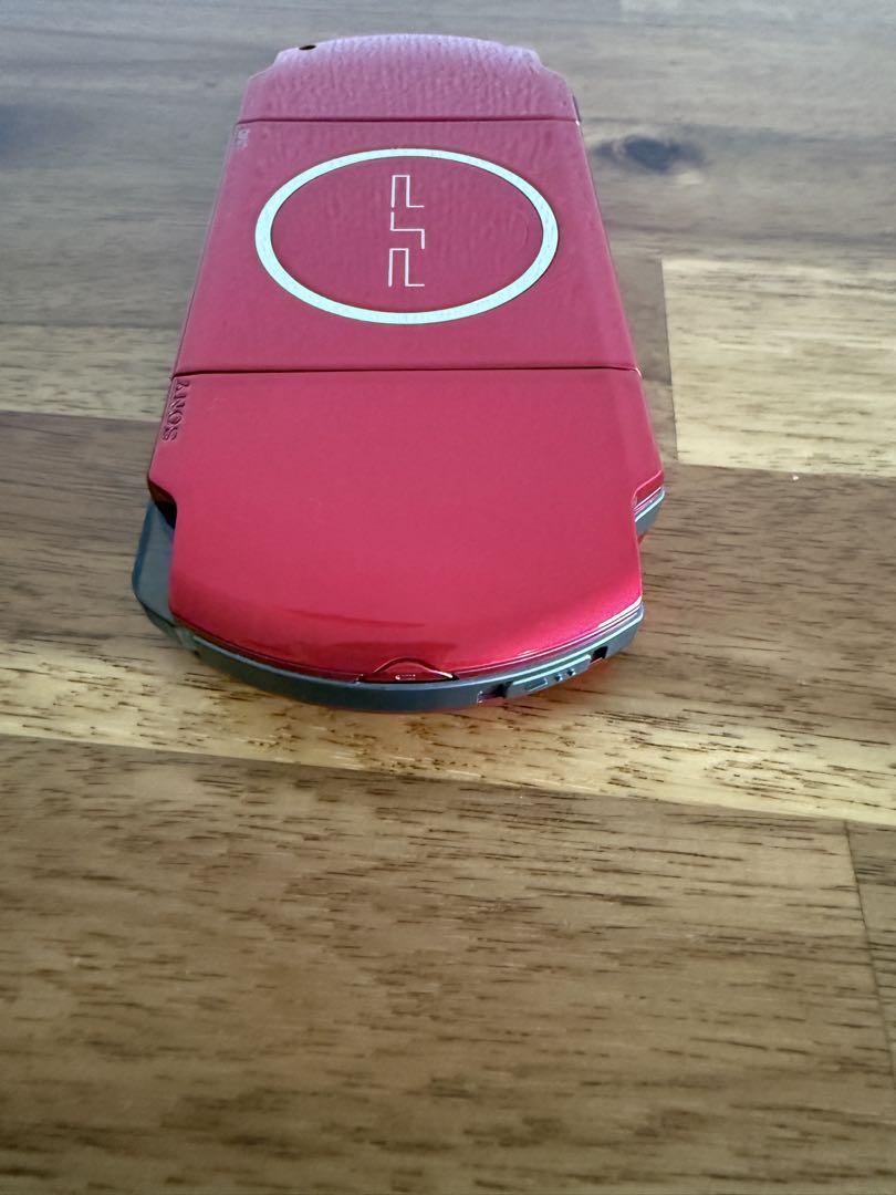 PSP PSP3000 ラディアント レッド　（ジャンク品）