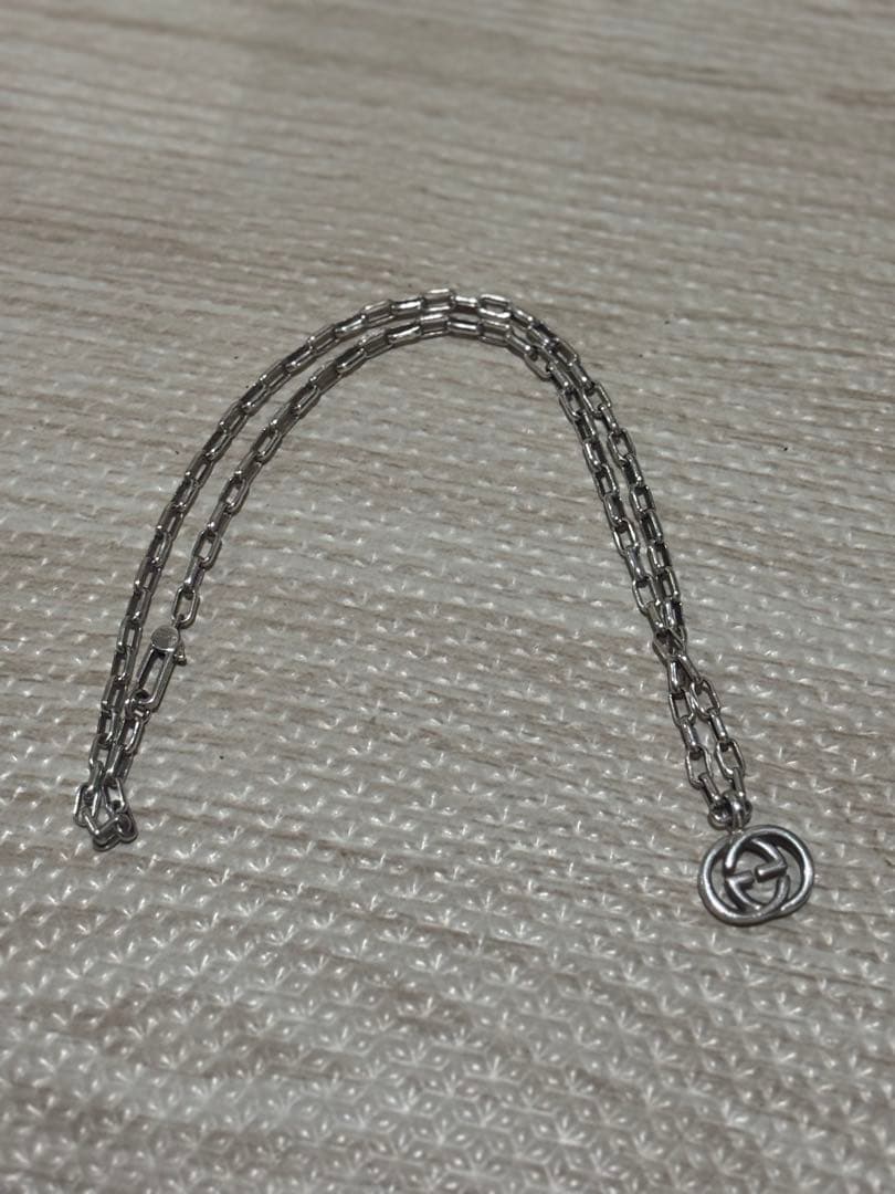 GUCCI ダブルGロゴネックレス目立った傷や汚れなし