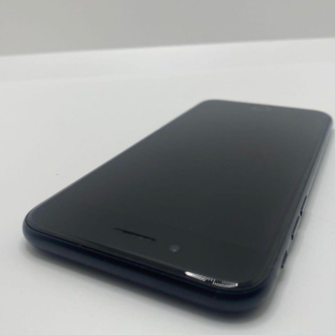 【格安美品】iPhone SE3 64GB simフリー本体 60