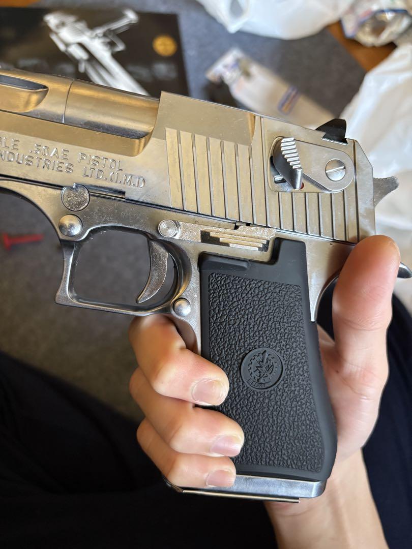 東京マルイ DESERT EAGLE .50 AE クロームステンレス