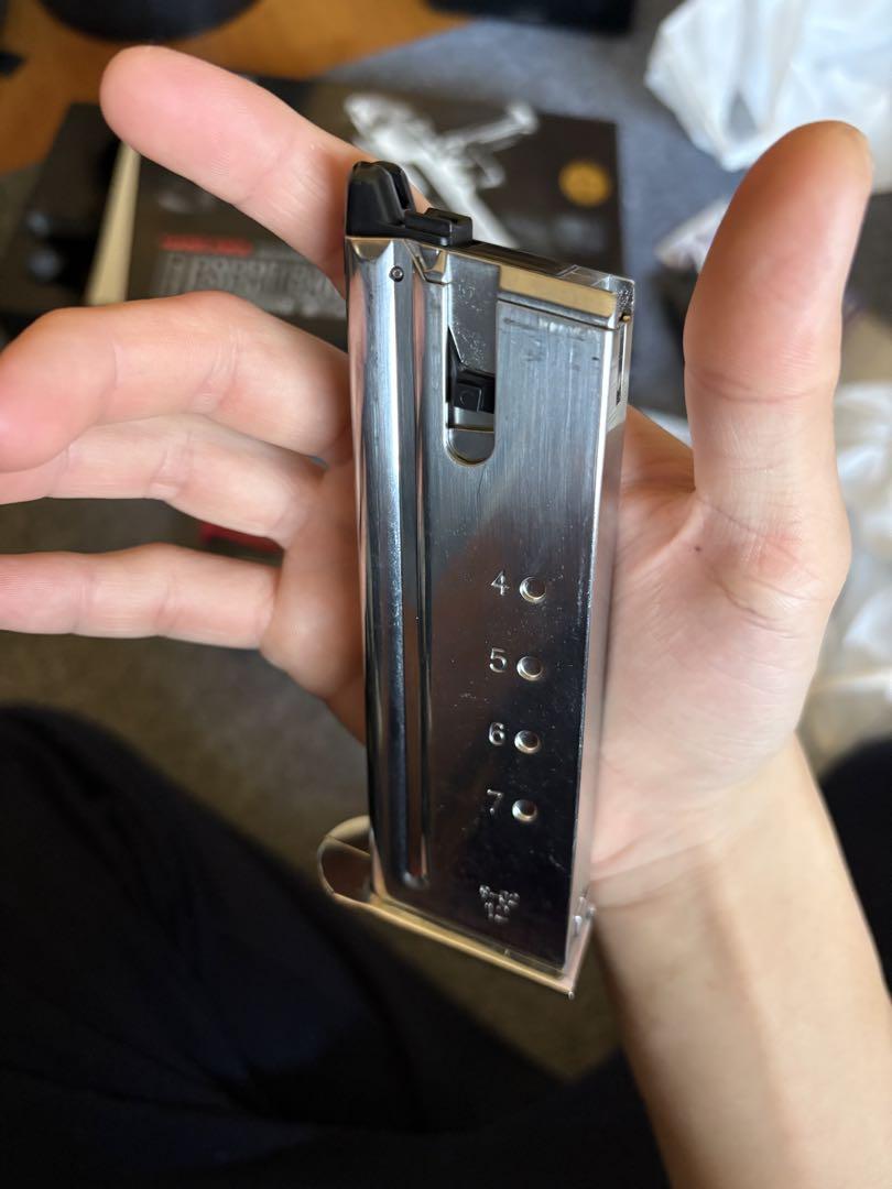 東京マルイ DESERT EAGLE .50 AE クロームステンレス