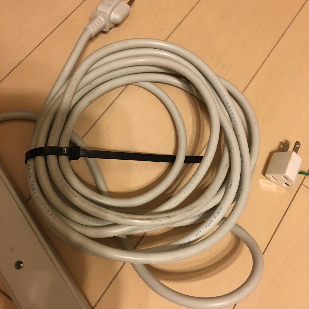 サンワサプライ TAP-K8N-5 工事物件タップ 3ピン8個口 5m サンワサプライ TAP-K8N-5 工事物件タップ 3ピン8個口 5m