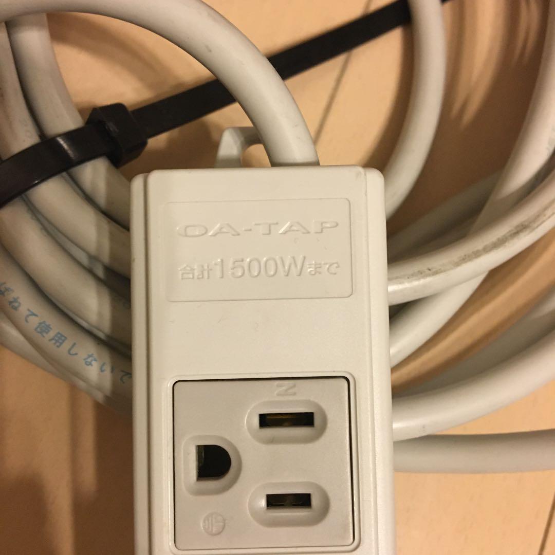 サンワサプライ TAP-K8N-5 工事物件タップ 3ピン8個口 5m サンワサプライ TAP-K8N-5 工事物件タップ 3ピン8個口 5m