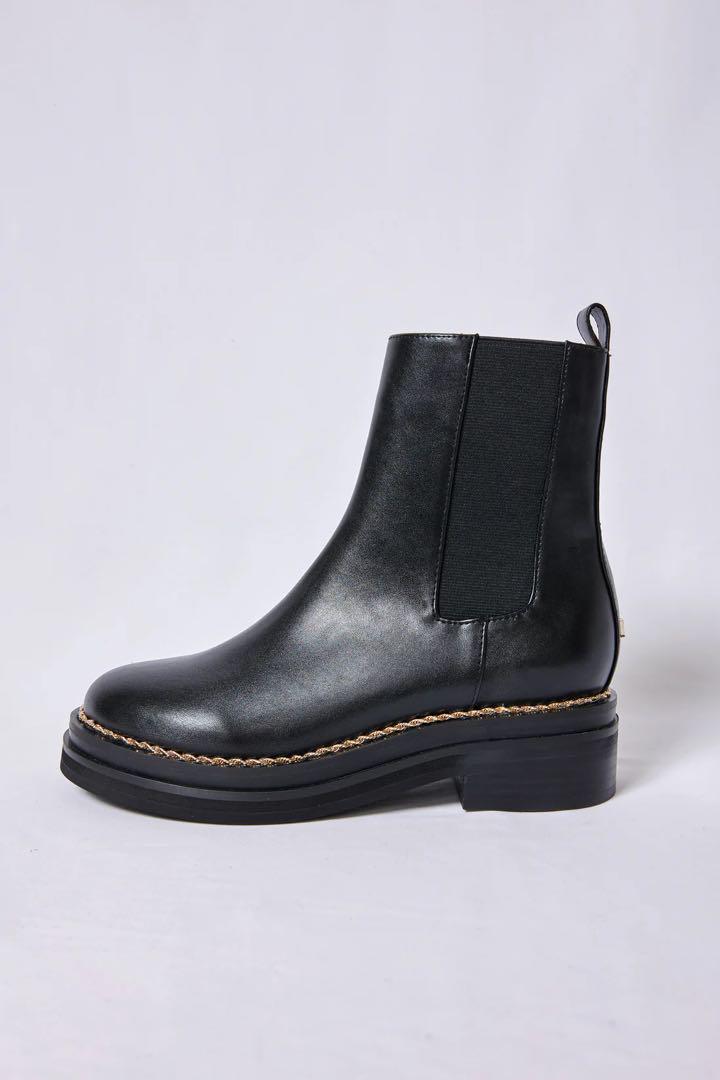 【新品】Herlipto Chelsea Chain Ankle Boots