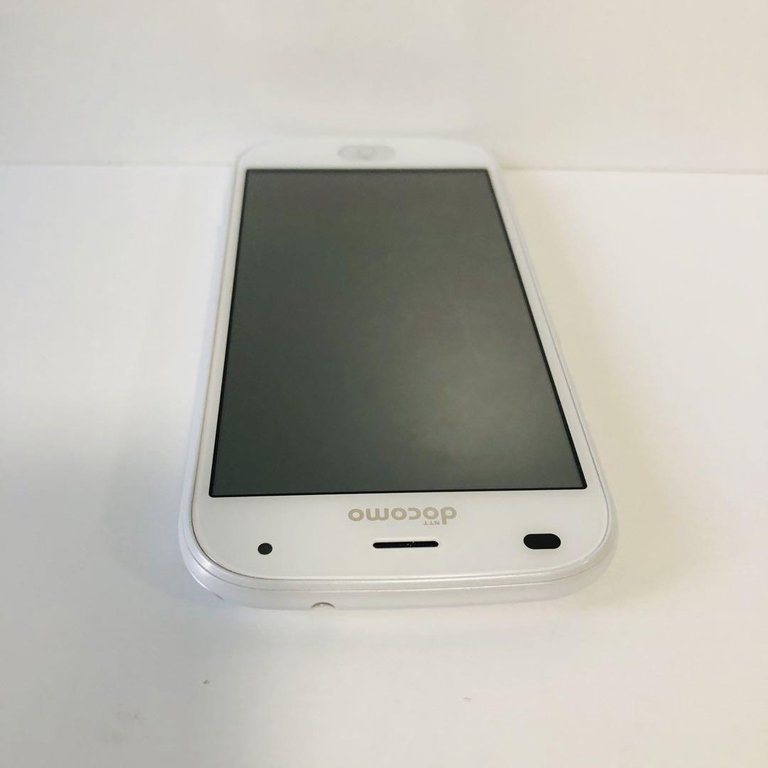極美品☆ docomo らくらくスマートフォン F-42A ホワイト ③ 100%安い