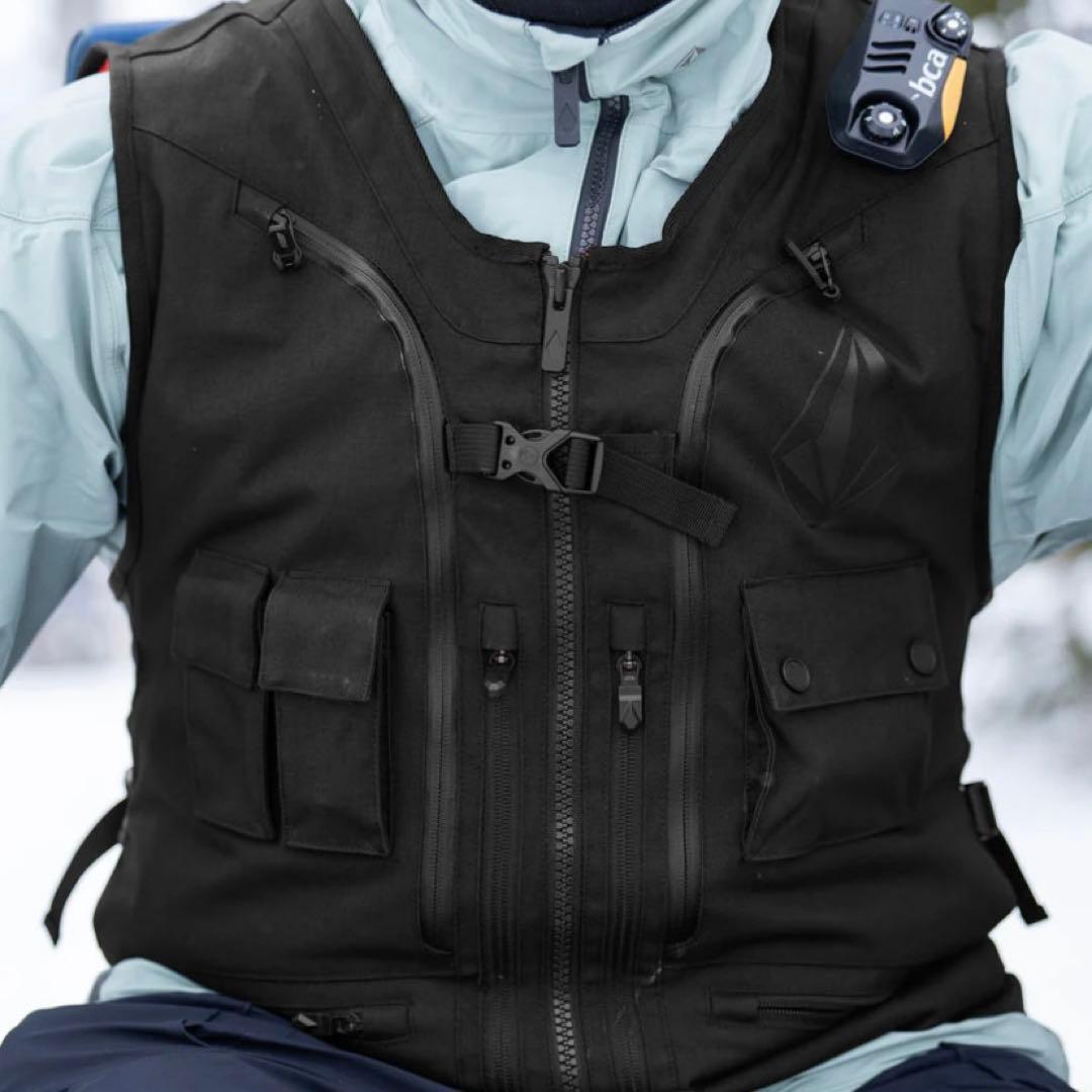 【Volcom】Iguchi Slack Vest スノーベスト Lサイズ 【Volcom】Iguchi Slack Vest スノーベスト Lサイズ