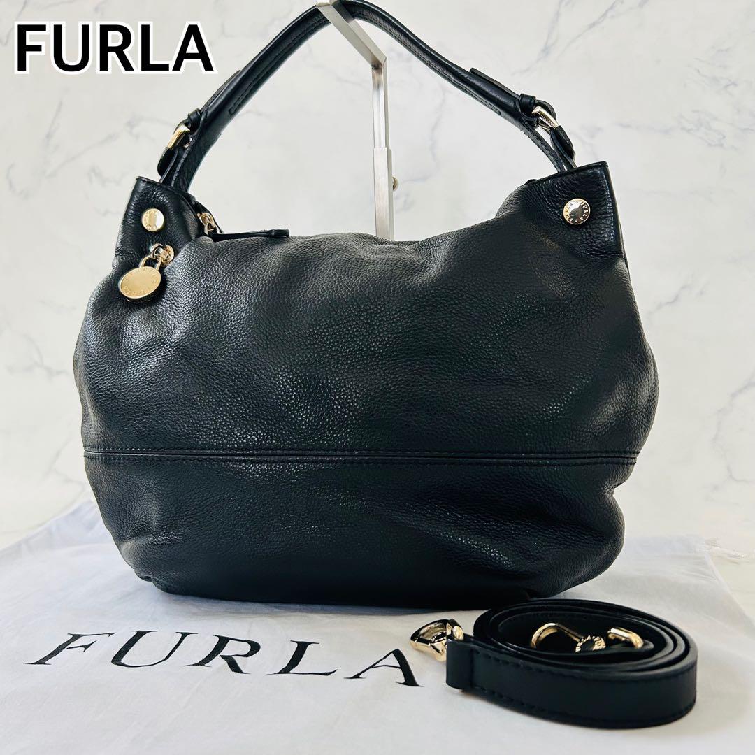 【美品】フルラ　モンマントル　ショルダーバッグ　ワンショルダー　シボ革　ブラック