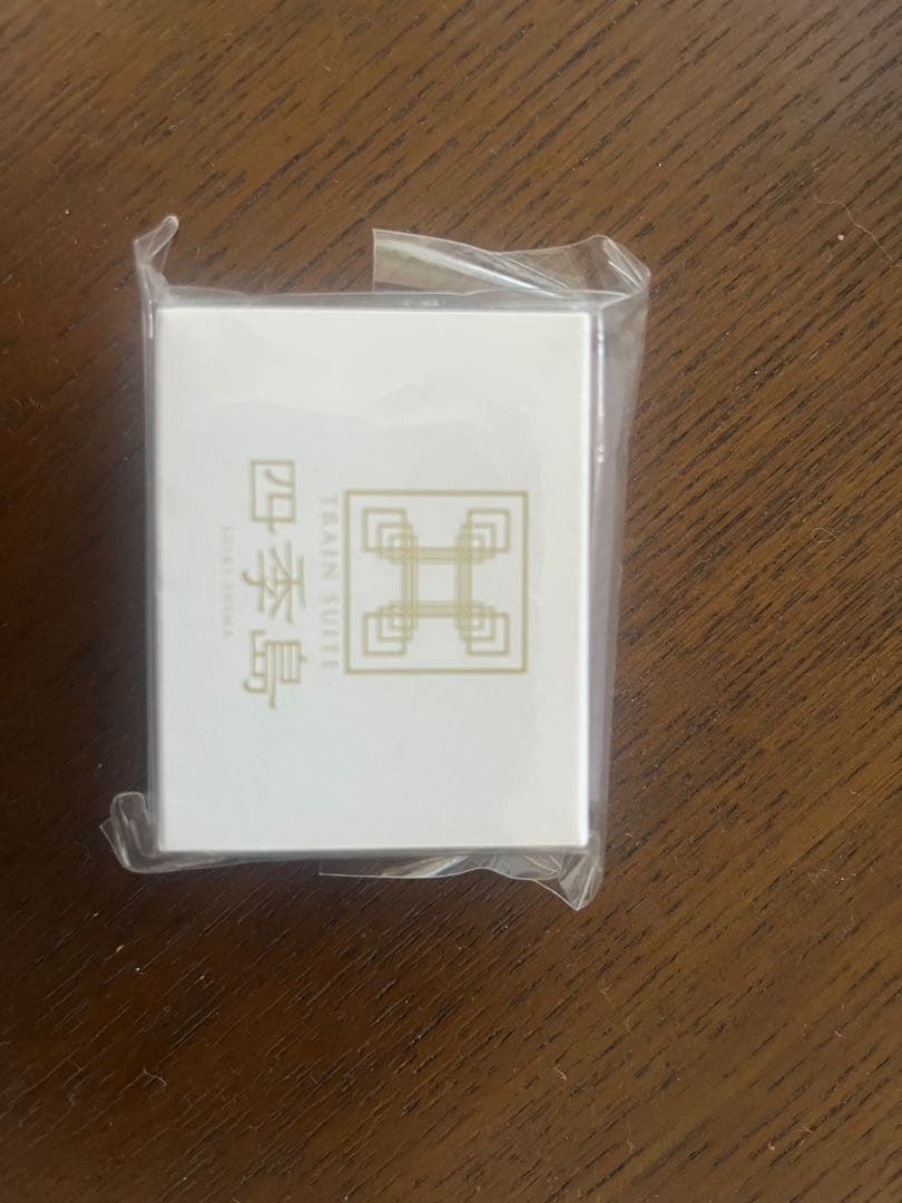 TRAIN SWEET 四季島ピンバッジ2個 TRAIN SWEET 四季島ピンバッジ2個