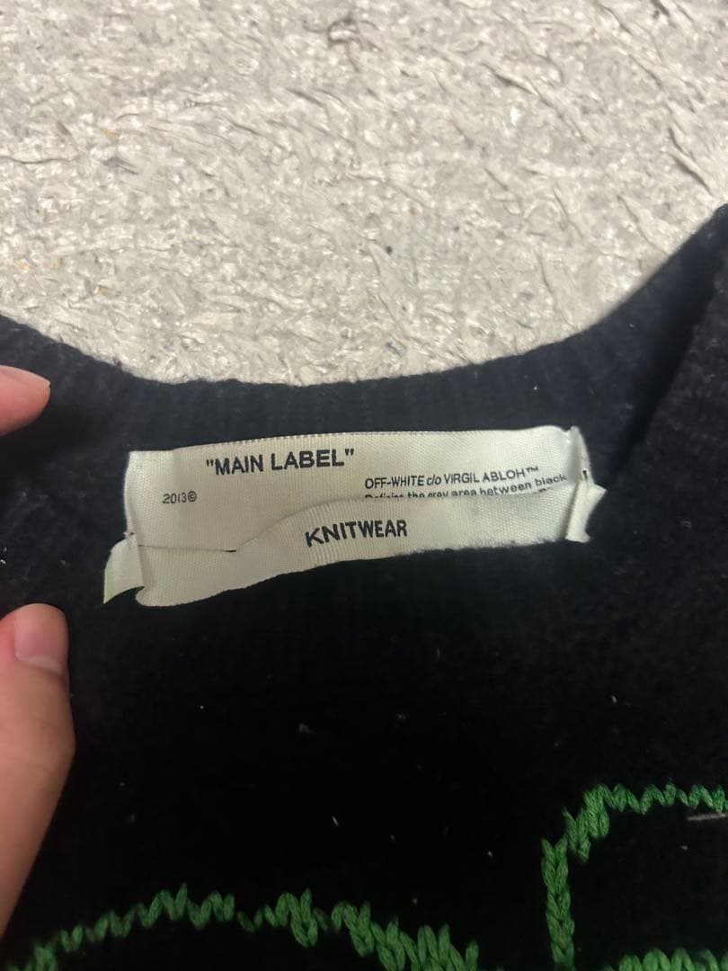 OFF-WHITE ニットセーター 2019年秋冬コレクション OFF-WHITE ニットセーター 2019年秋冬コレクション