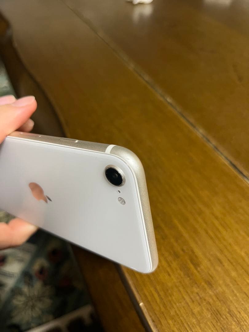 iPhone SE3 64GB ホワイト 画面割れ 動作確認済み SIMフリー iPhone SE3 64GB ホワイト 画面割れ 動作確認済み SIMフリー