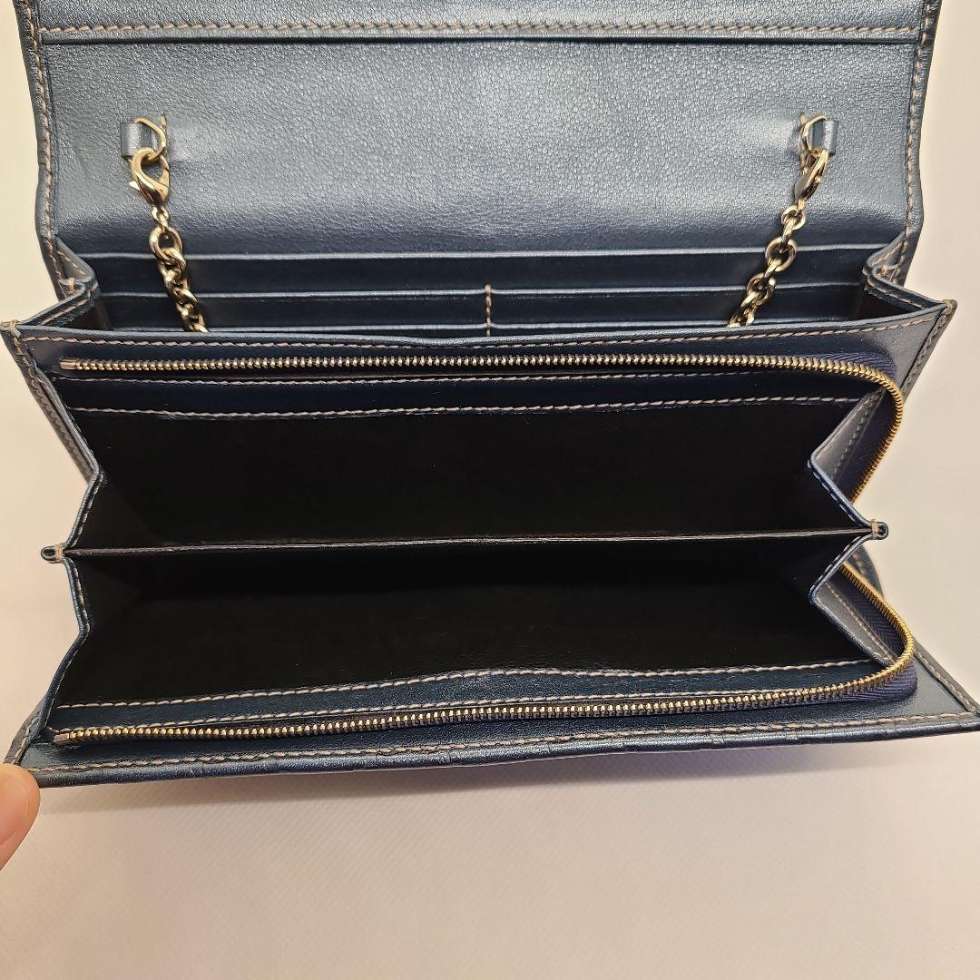 GUCCI　チェーン付き長財布