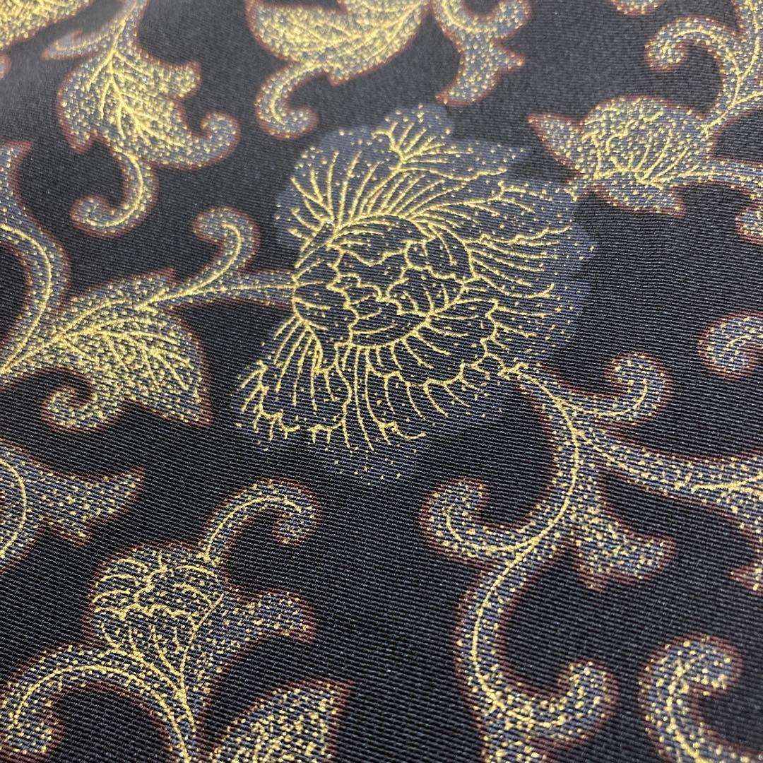 渡辺雪三郎落款　牡丹唐草小紋