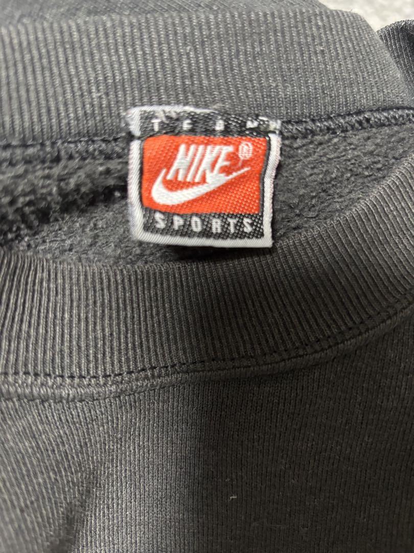 Nike 黒 クルーネック トレーナー
