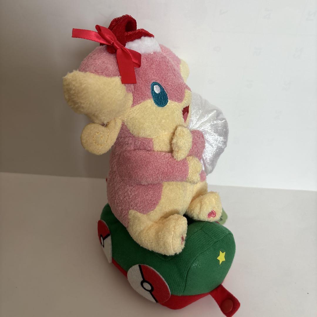 若者に人気のブランド つながるぬいぐるみ クリスマスマーケット タブンネ ピカチュウ ぬいぐるみ