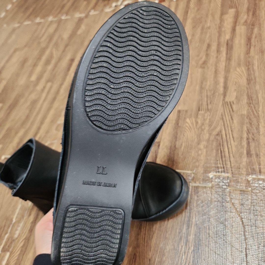 本革　黒レザーショートブーツ