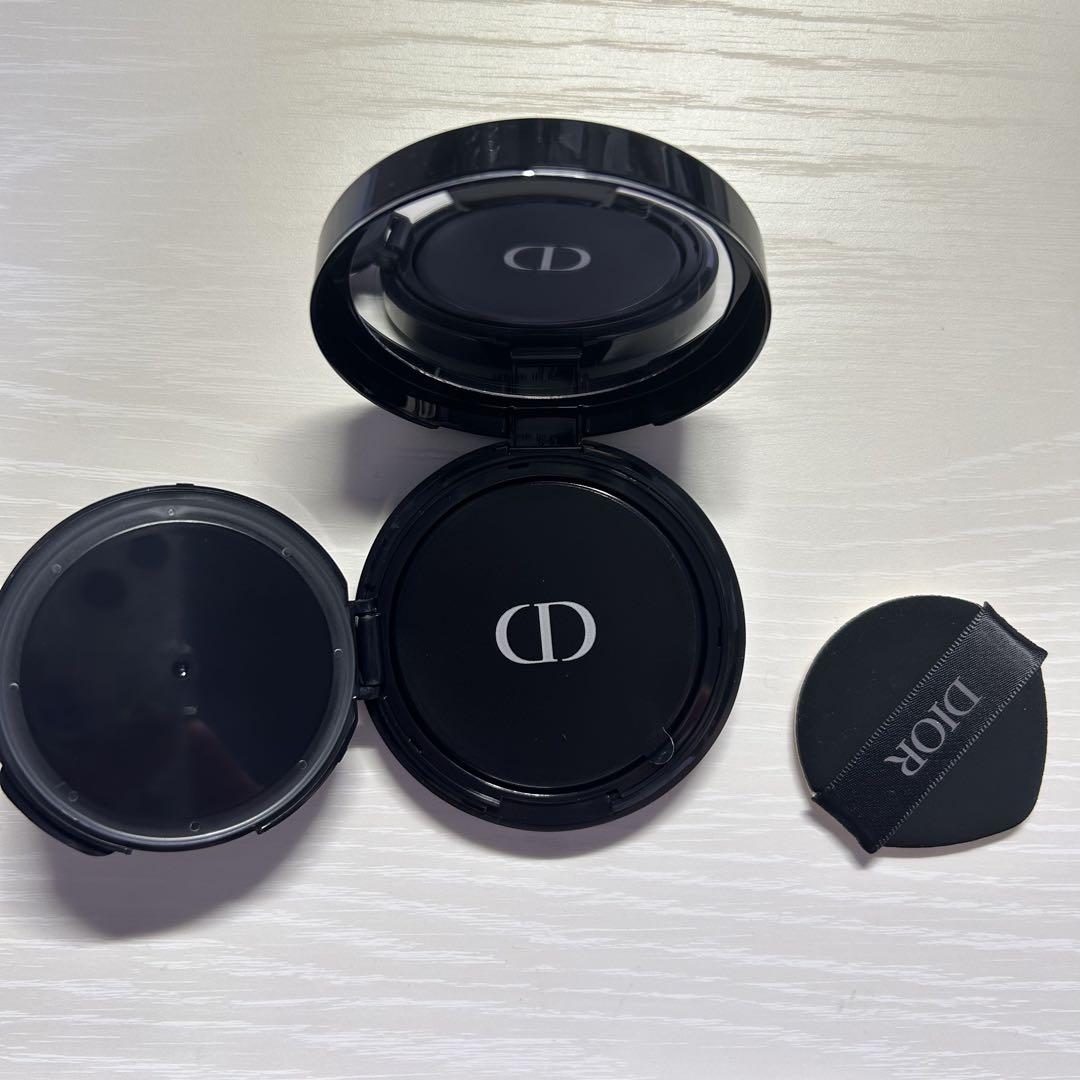 ディオール　Dior クッションファンデ　ケース付き　アプリコット01