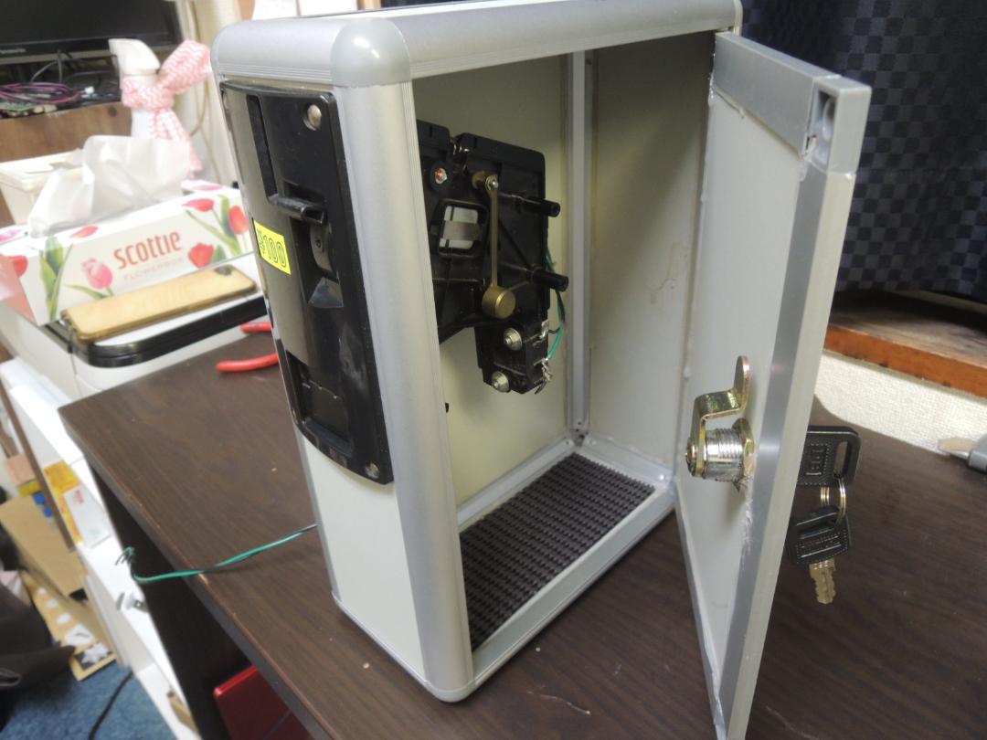 コー　コインボックス　100円用
