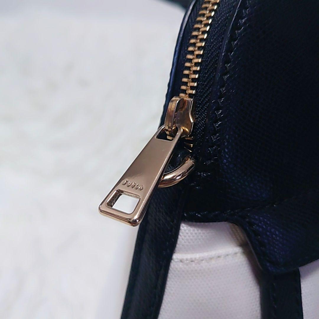 人気商品 ✨️ FURLA 新型パイパー 黒✕白 バイカラー 2way
