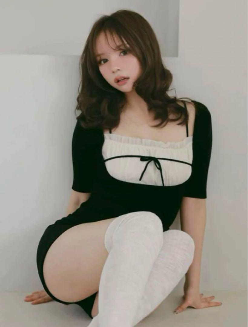 Andmary Mew frill tops