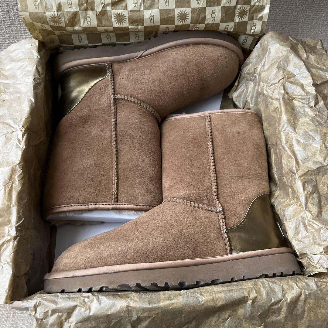 公式ファッションブランド通販サイト 値下げ☆UGG チェスナット×メタリック限定品クラシックショート 靴