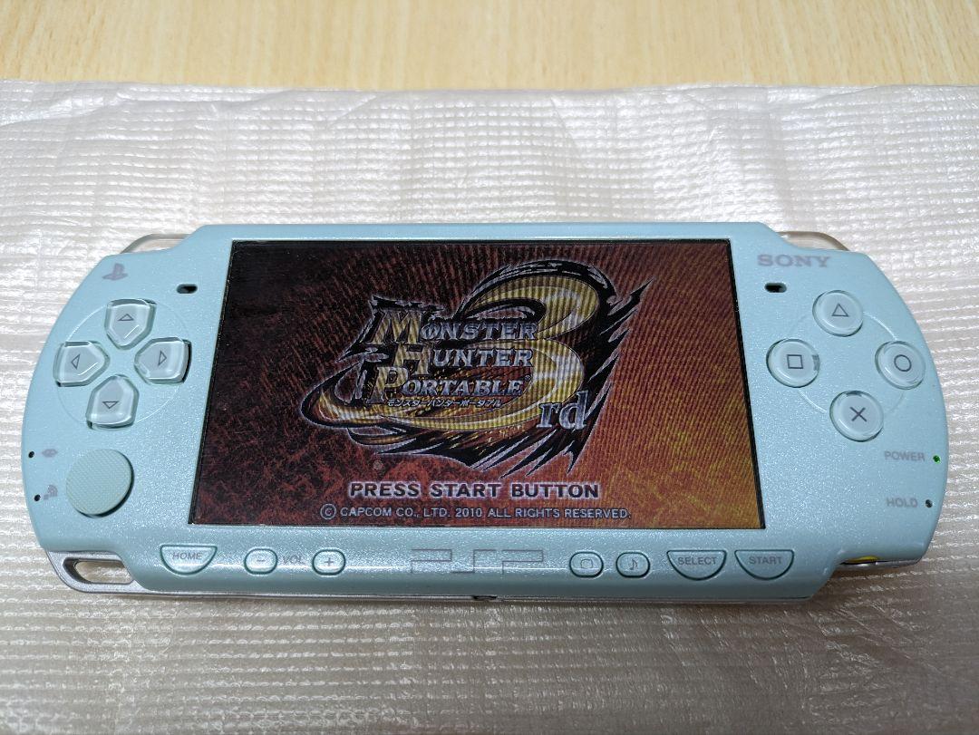 美品　PSP2000ミントグリーン　付属品完備