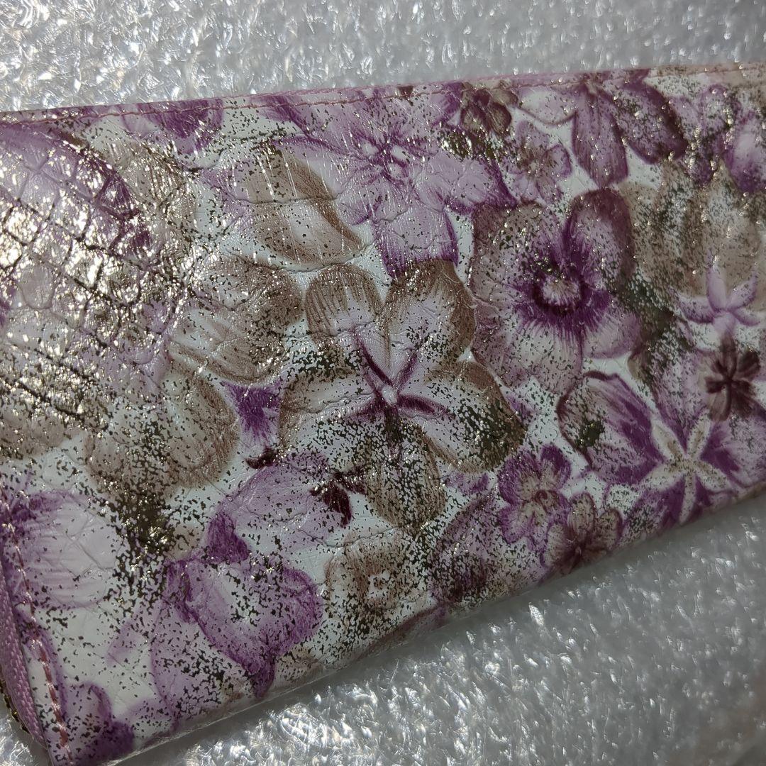新品未使用 花柄 ラウンドファスナー長財布 キラキラ