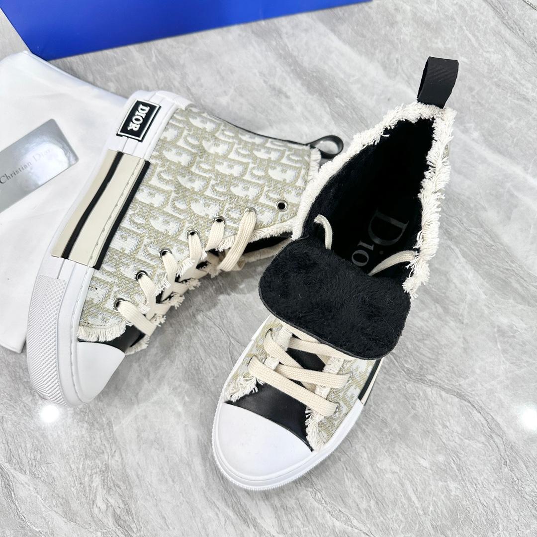 Dior ハイカットスニーカー ファー付き グレー/ブラック