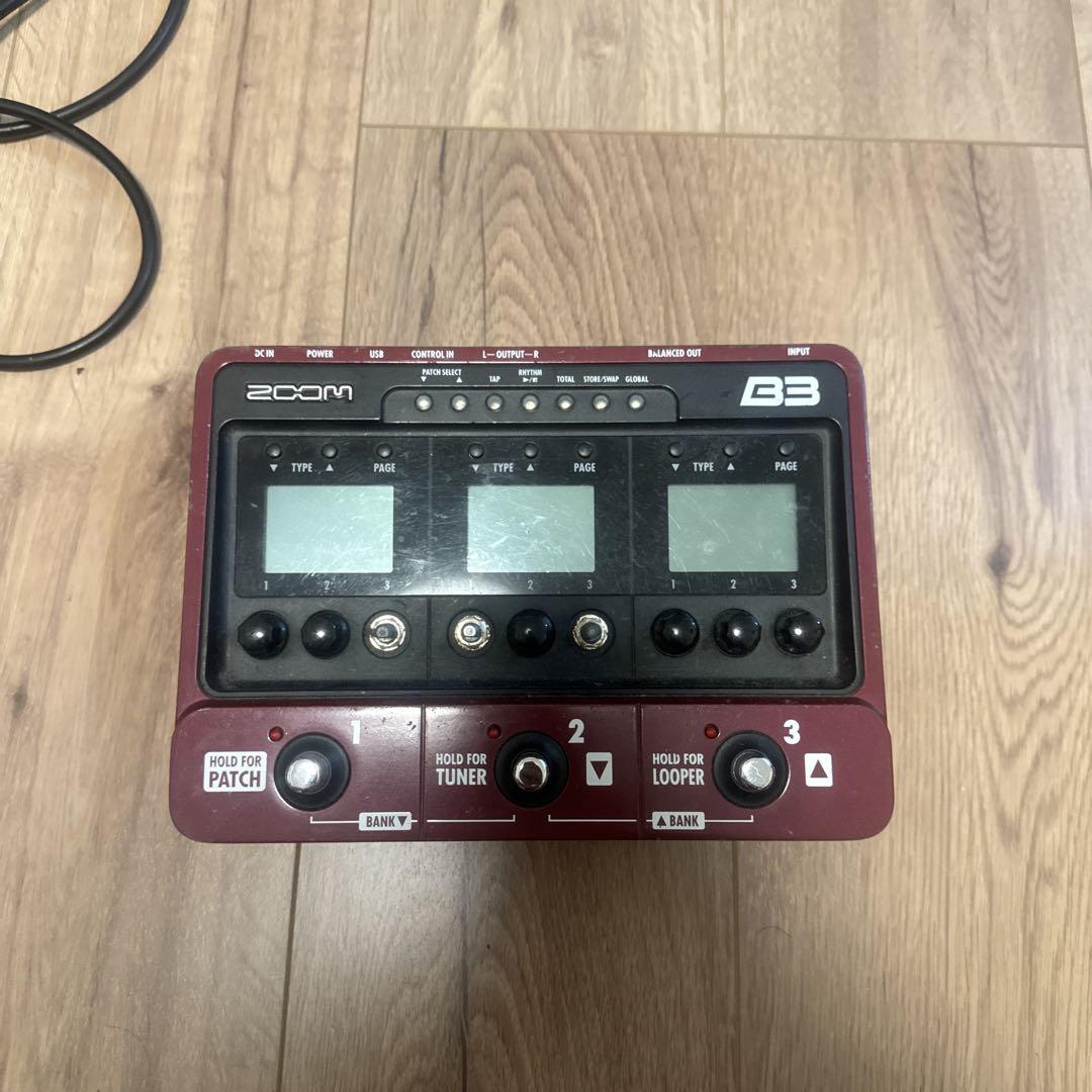 THE ZOOM B3 Bass Effects マルチエフェクター B3 Bass Effects & Amp Simulator Pedal | Zoom