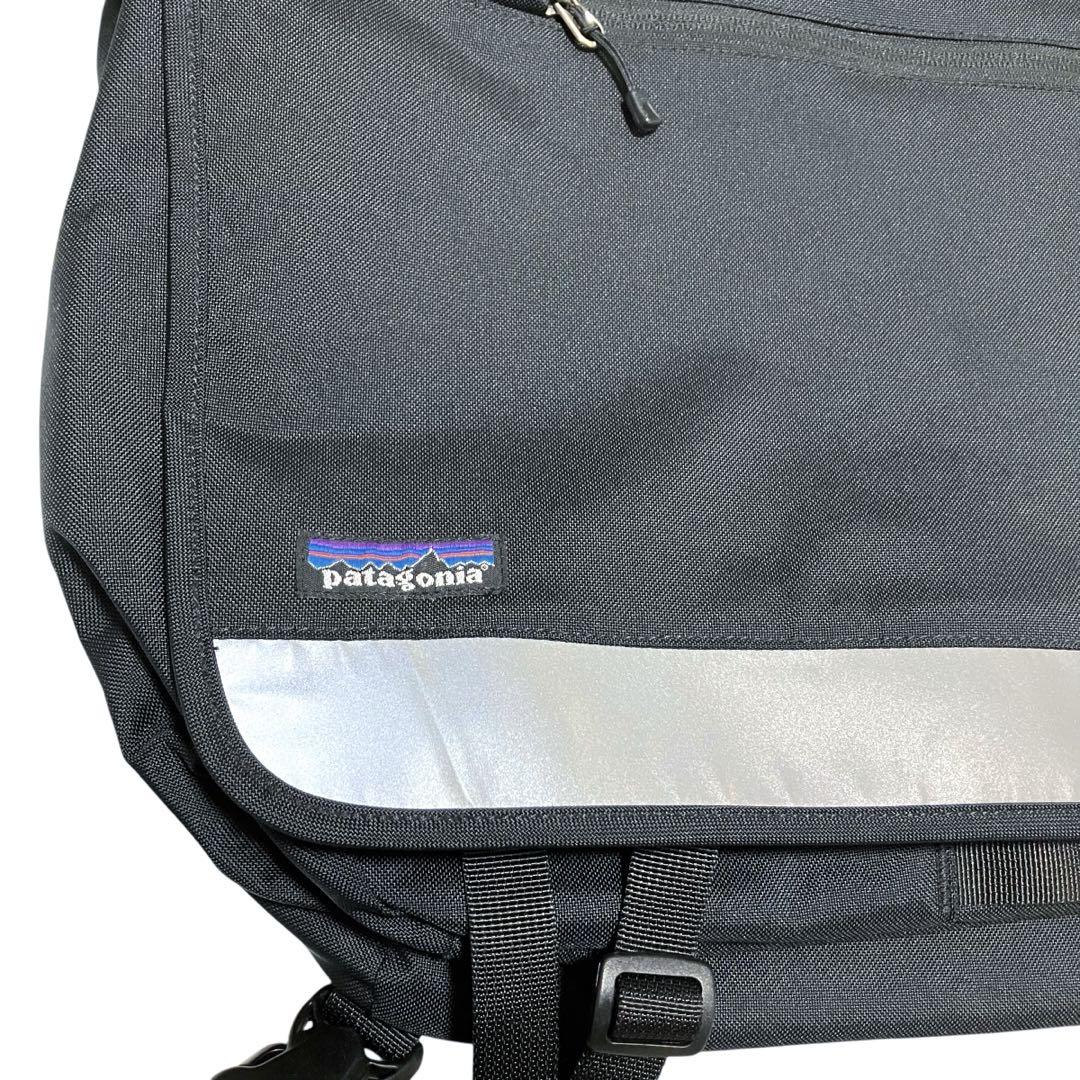 美品 Patagonia ハーフマス メッセンジャーバック