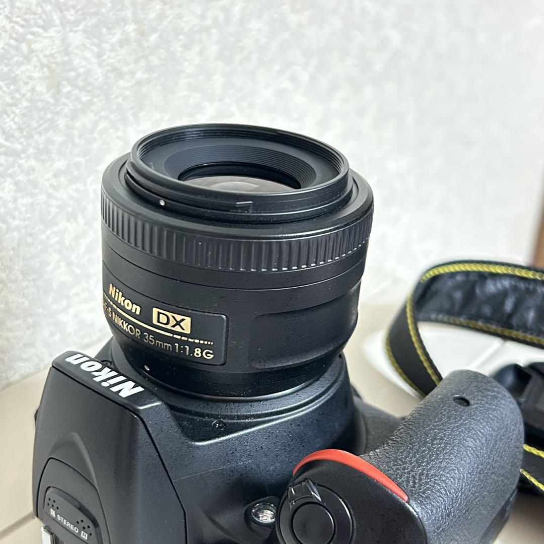 【装備付】Nikon D5500 デジタル一眼レフカメラ　単焦点レンズ　ニコン