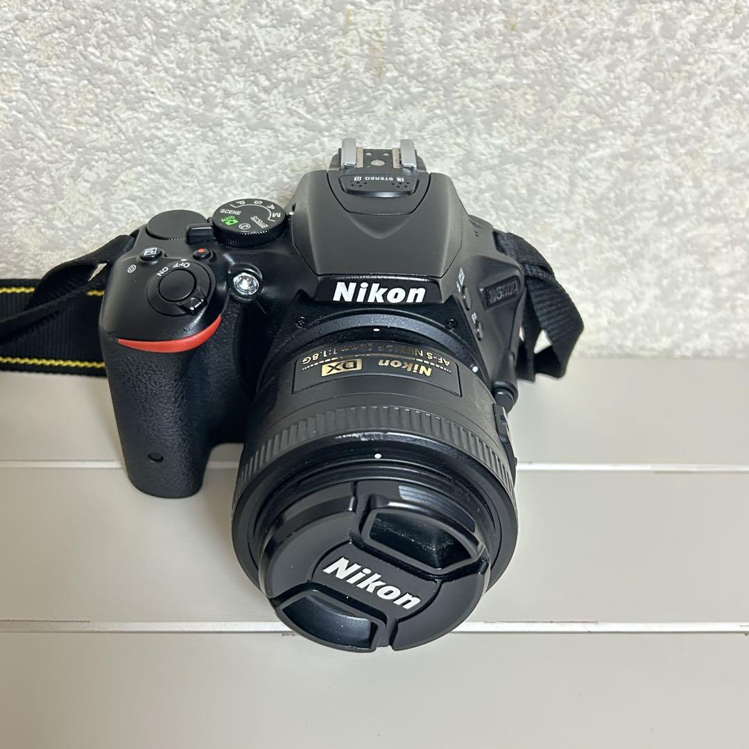 【装備付】Nikon D5500 デジタル一眼レフカメラ　単焦点レンズ　ニコン