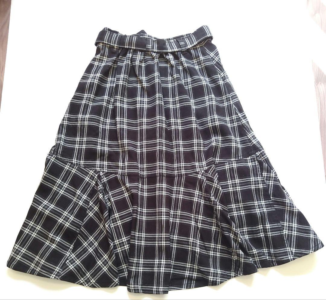 新品 メゾピアノジュニア　パールバックルベルトマーメイドスカート M 150