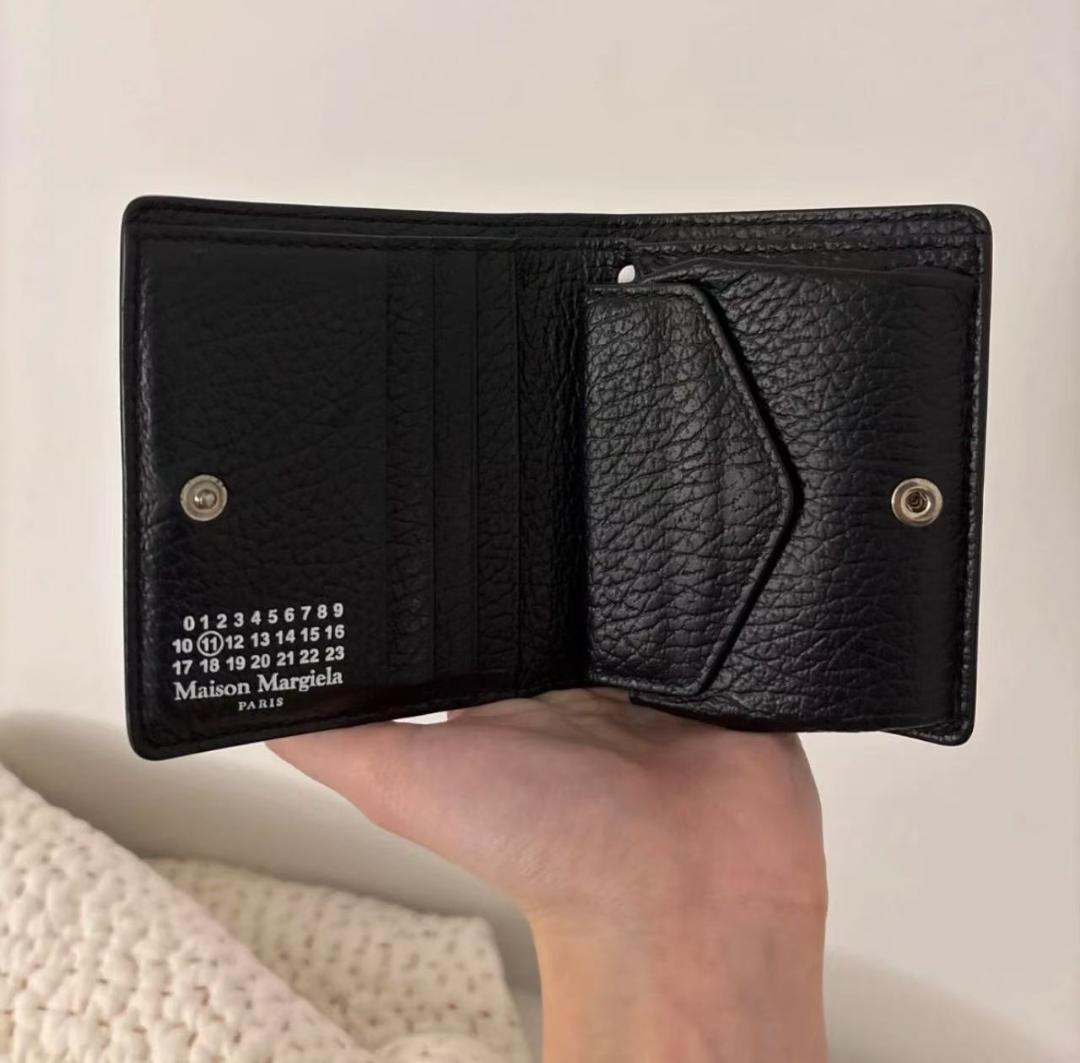☆人気☆Maison Margiela 二つ折り財布 ☆人気☆Maison Margiela 二つ折り財布