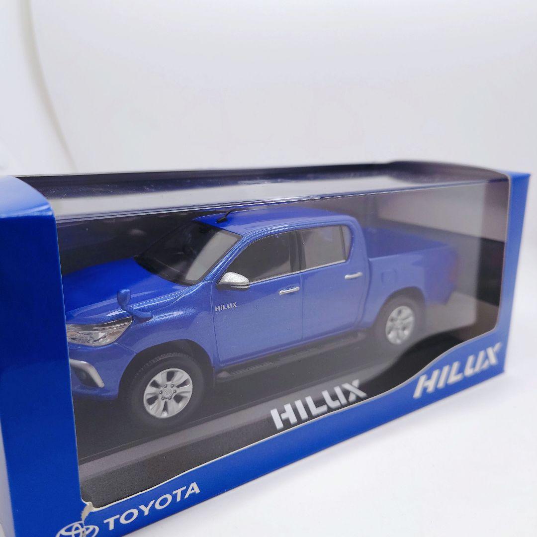 【非売品】トヨタ カラーサンプル ハイラックス　ミニカー ブルー