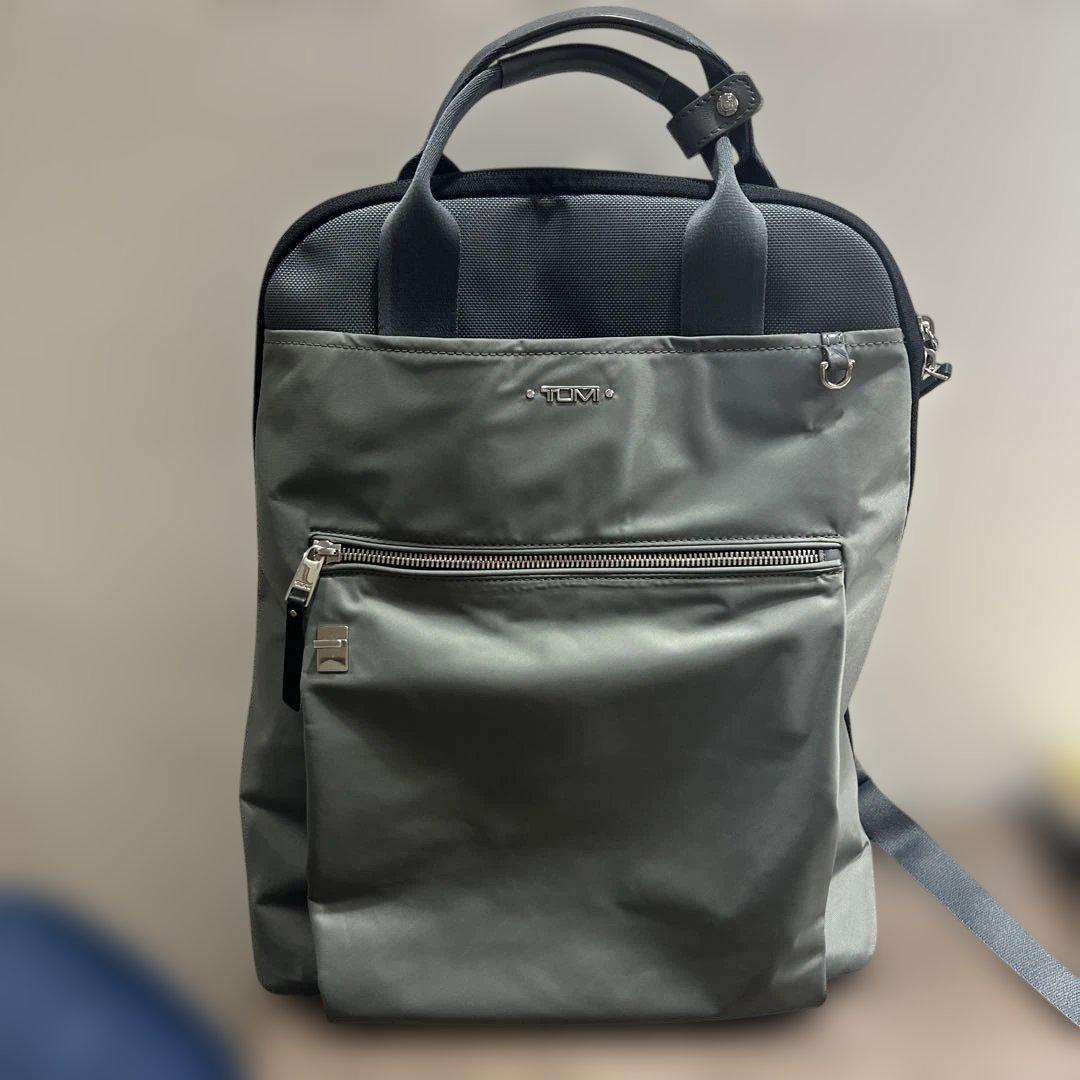 TUMI グレー ナイロン リュック