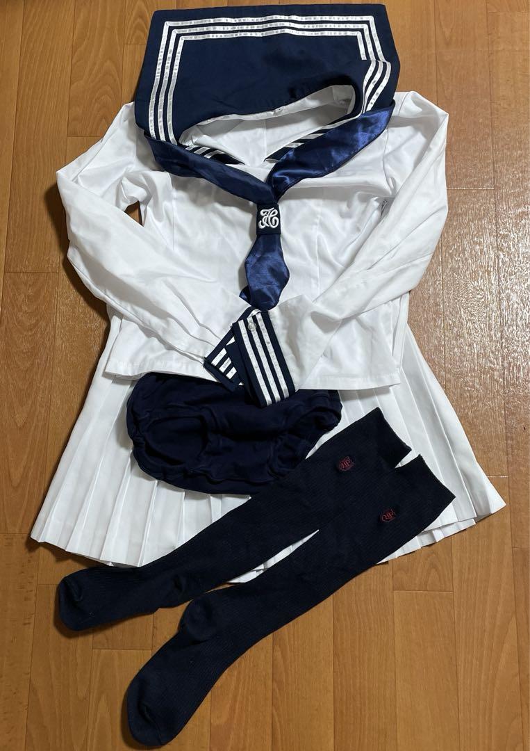 古着4点セット（セーラー服、プリーツスコート、ブルマ、ソックス）