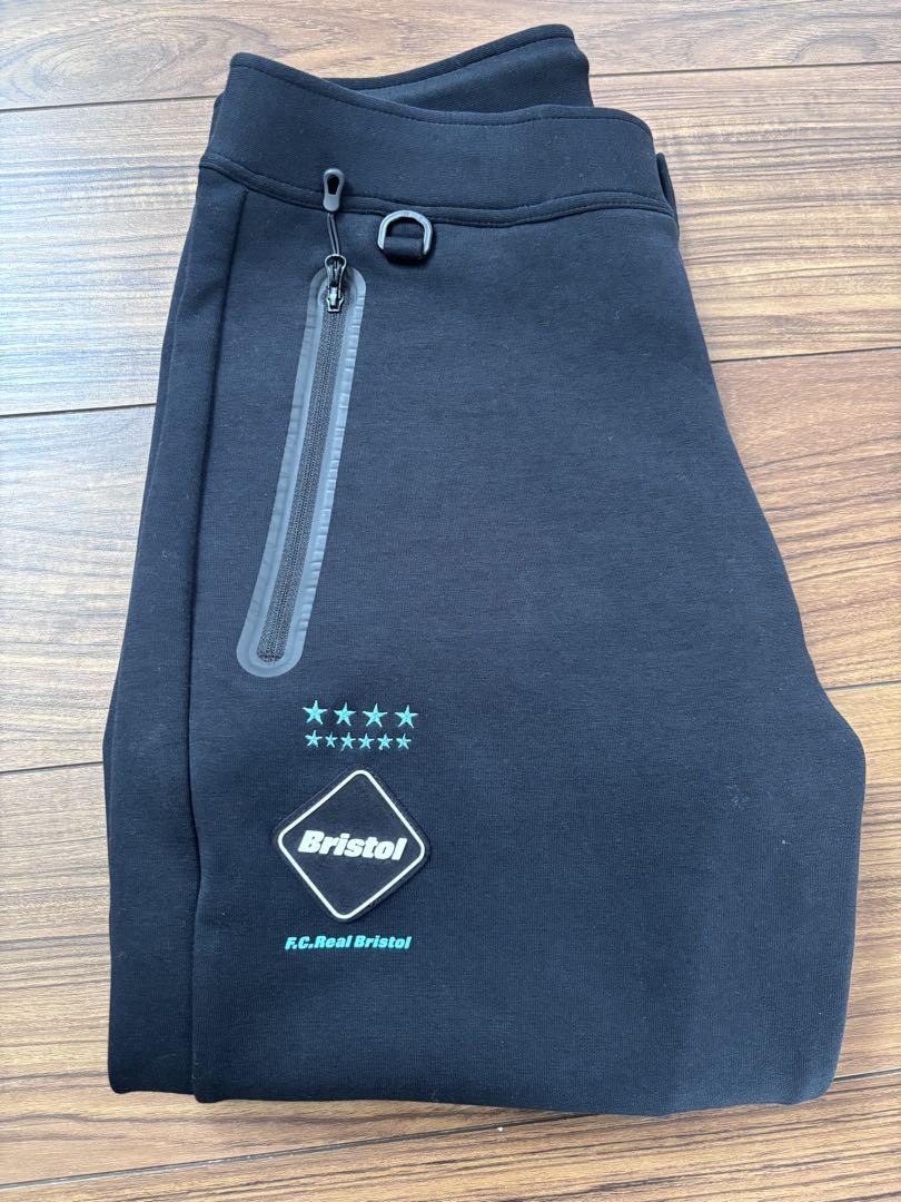 美品　FCReal Bristol トレーニングパンツ　S size