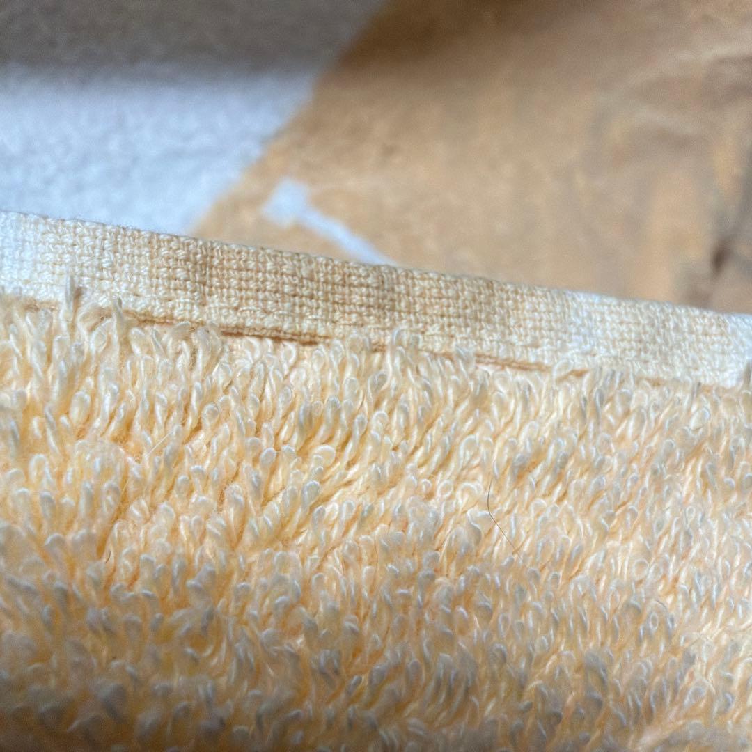 エルメス オレンジとクリーム色のバスタオル エルメス オレンジとクリーム色のバスタオル