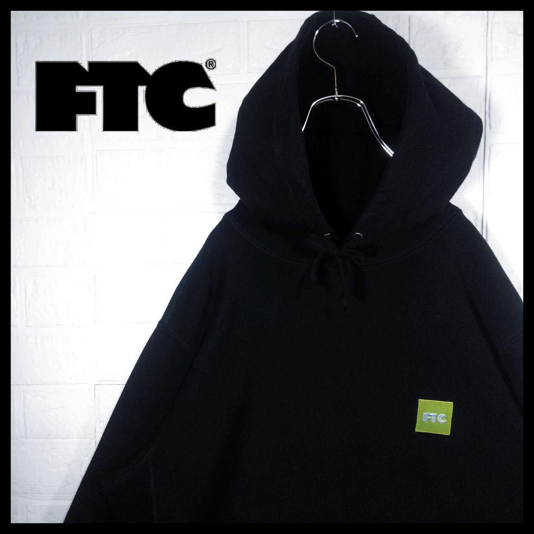 《FTC》ボックスロゴ刺繍　裏起毛　プルオーバーパーカー 黒×イエロー
