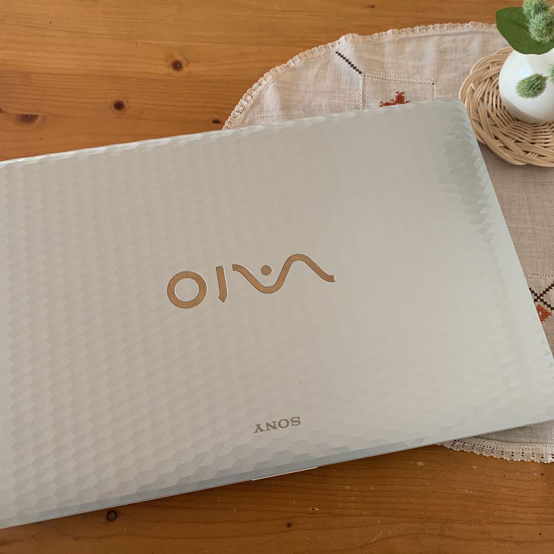 SONY VAIO E VPCEH29FJ/W