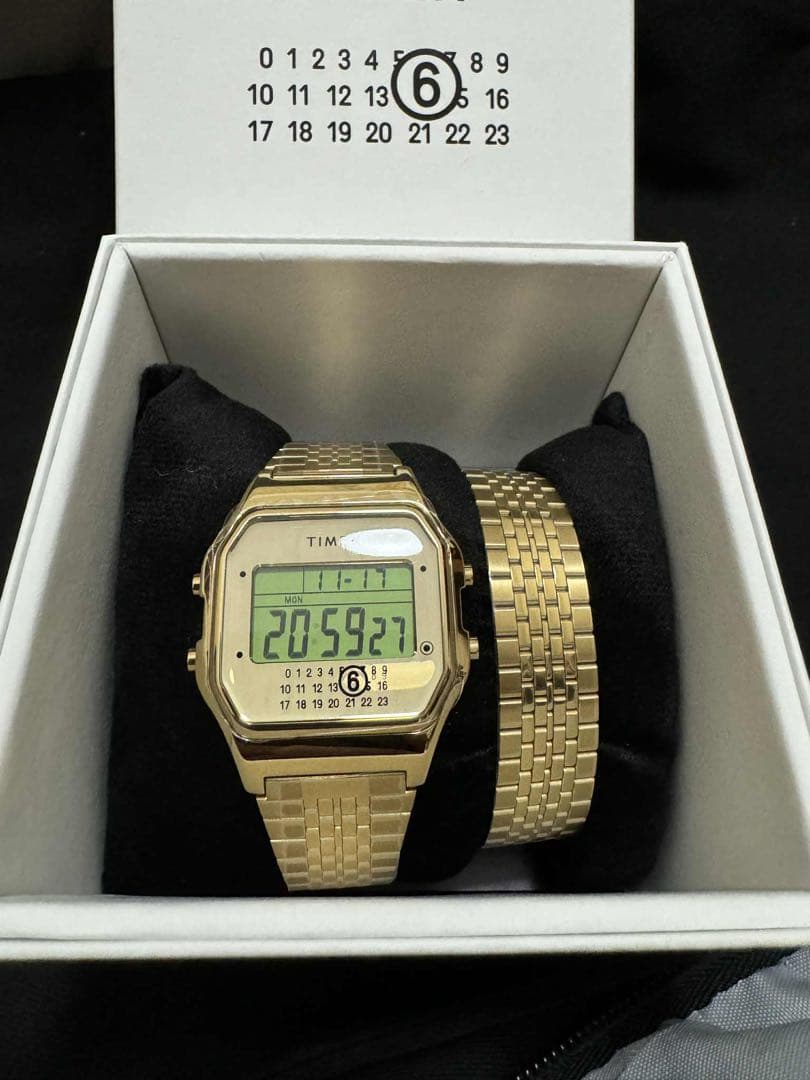 TIMEX ゴールド デジタル腕時計