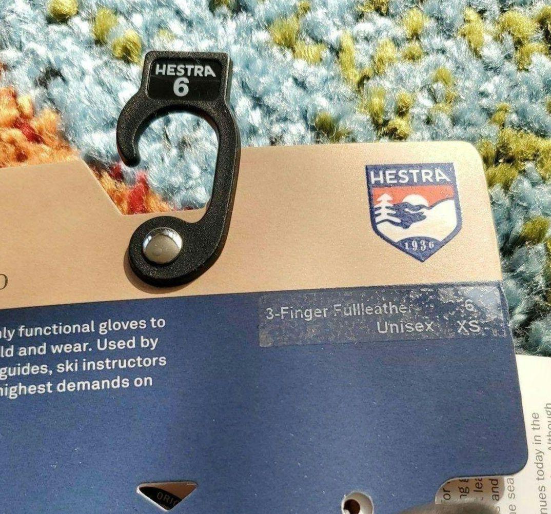 Hestra 3フィンガーグローブ 黒 　　サイズ6　 新品未使用
