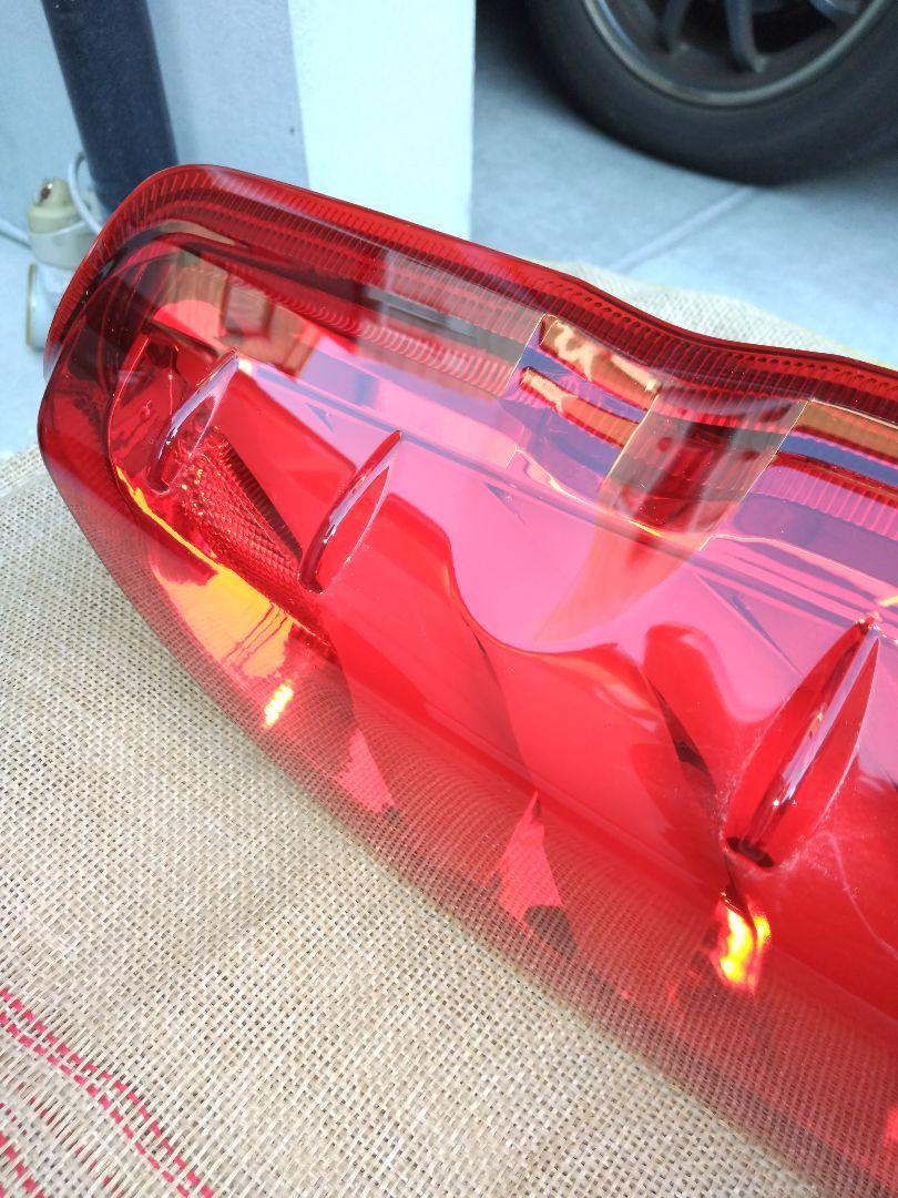 ヴァレンティ valenti ULTRA Σハイエース テールライト運転席側のみ