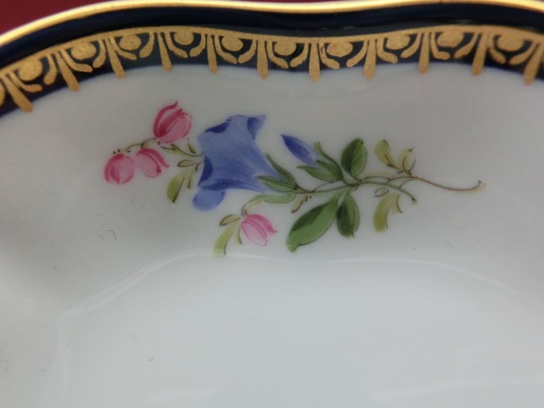 花文塩入れプレート