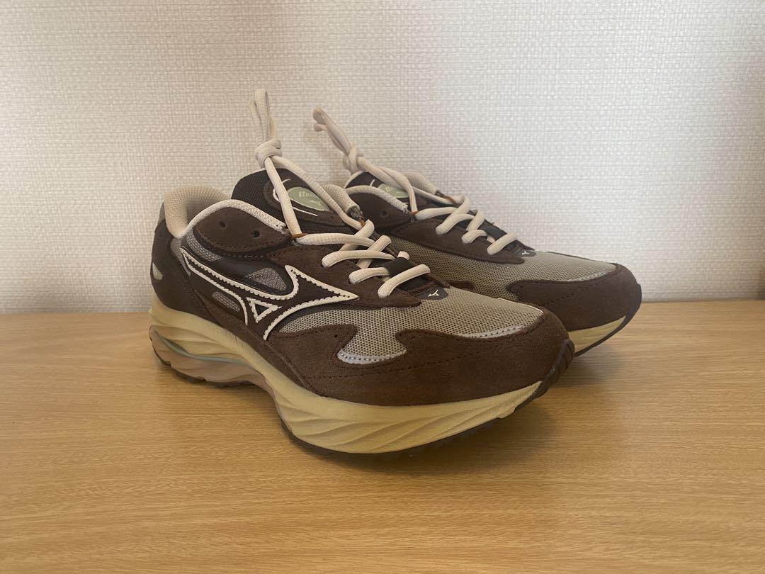【美品】MIZUNO WAVE RIDER β 23.5cm ブラウンスニーカー