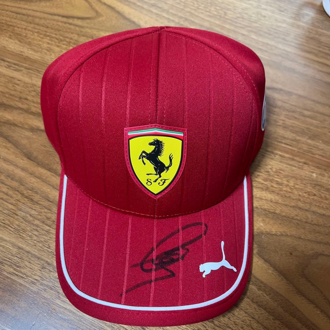 Ferrari サイン入り キャップ ルクレール