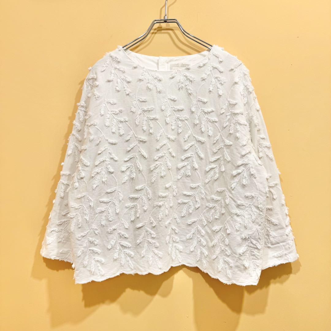 BEARDSLEY ビアズリー 葉柄刺繍ブラウス ホワイト 1
