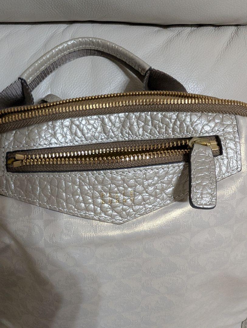 PELLE BORSA シャンパンゴールドリュック