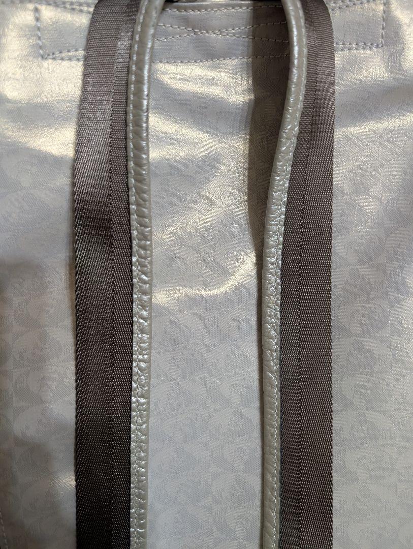 PELLE BORSA シャンパンゴールドリュック